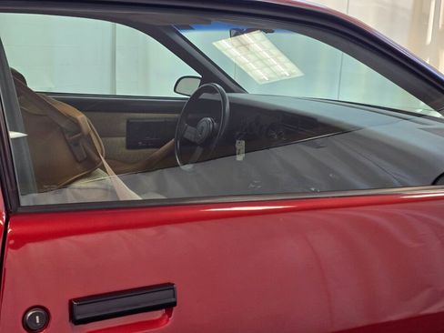 Used 1988 Chevrolet Camaro IROC-Z image 23