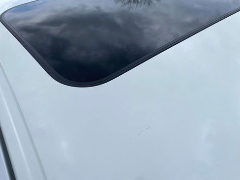 Used 2019 INFINITI QX60 Luxe w/ Essential Package image 9