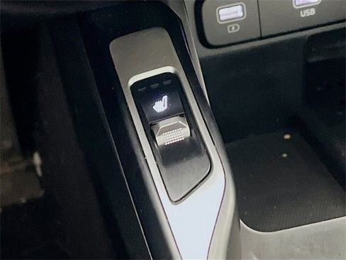 Used 2023 Kia Sorento X-Line EX image 22