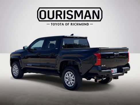 Certified 2025 Toyota Tacoma SR5 image 22