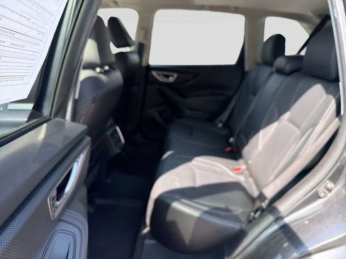 Used 2019 Subaru Forester Touring AWD/4WD image 31