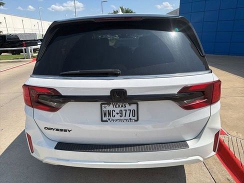 Used 2025 Honda Odyssey EX-L image 6