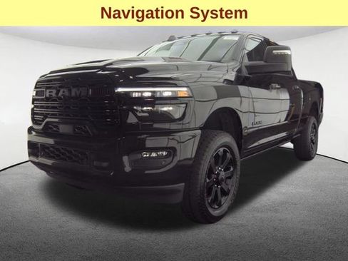 Used 2025 RAM 2500 Laramie AWD/4WD image 4