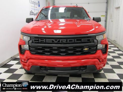 Certified 2024 Chevrolet Silverado 1500 Custom image 2