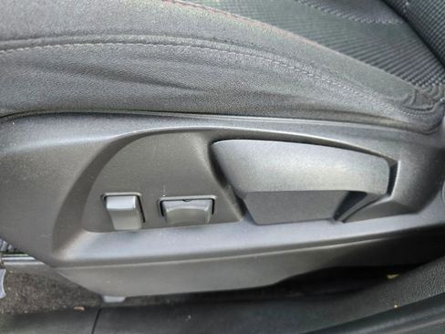 Used 2016 Chevrolet Equinox LS image 25