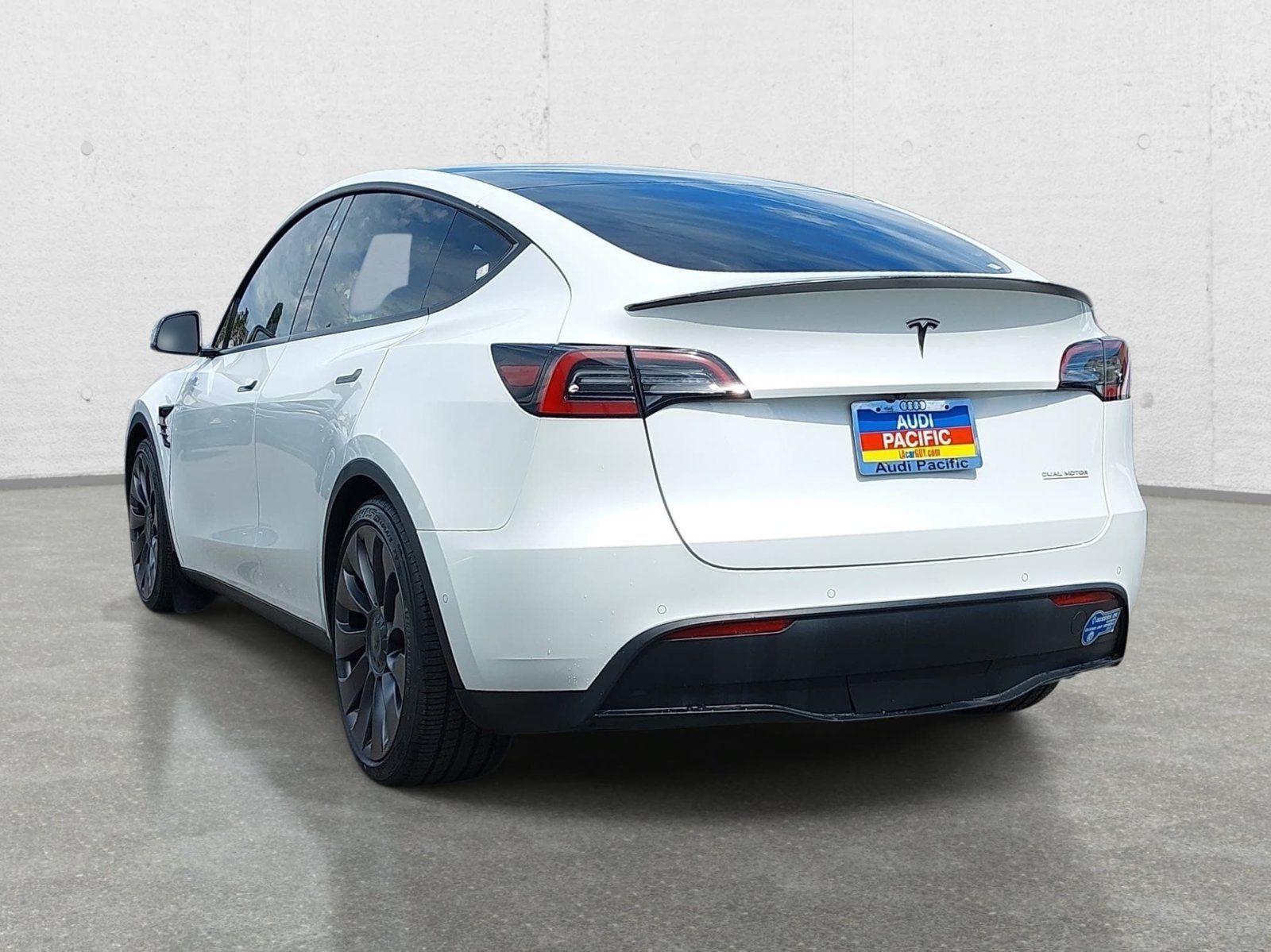 Used 2022 Tesla Model Y Performance AWD/4WD image 7