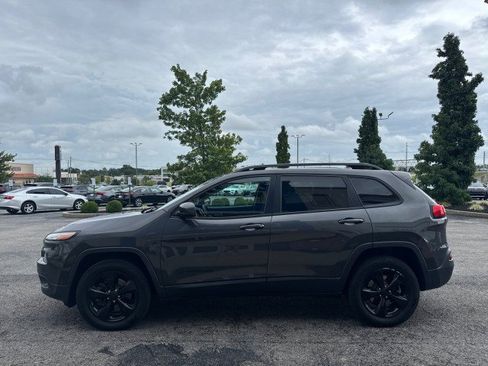 Used 2016 Jeep Cherokee High Altitude AWD/4WD image 14