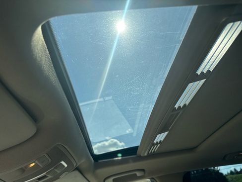 Used 2014 Mercedes-Benz ML 350 BlueTEC 4MATIC image 32