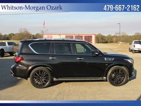 Used 2019 INFINITI QX80 Limited w/ All-Season Package image 11