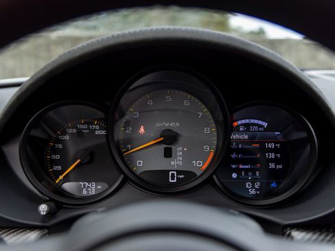 Used 2023 Porsche 718 Cayman GT4 RS RWD image 42