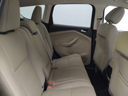 Used 2017 Ford Escape SE image 19