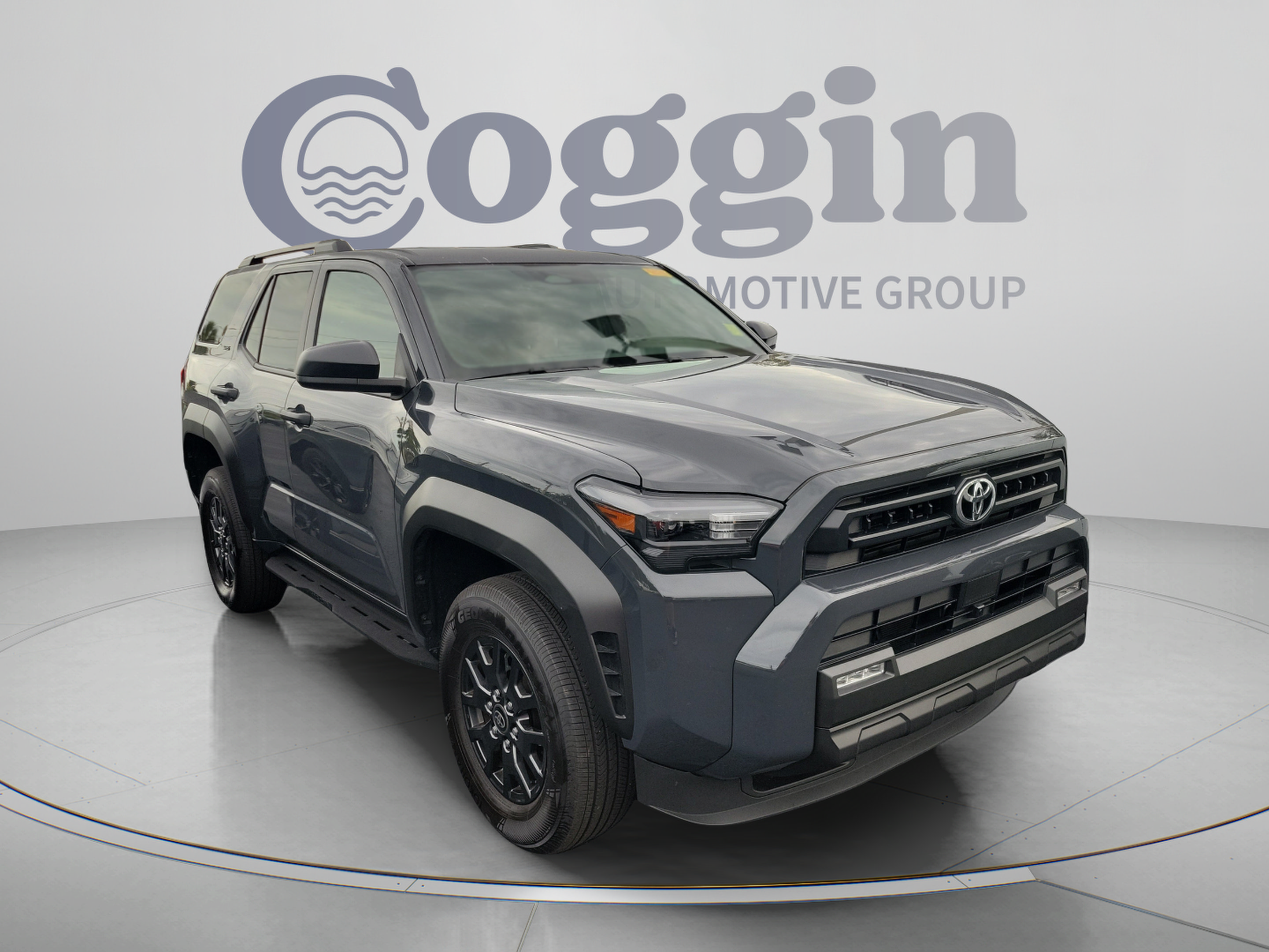 Used 2025 Toyota 4Runner SR5 AWD/4WD image 5