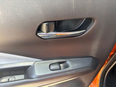 Used 2023 Nissan Kicks SR w/ SR Premium Package FWD image 39