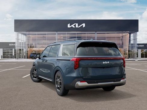 New 2027 Kia Carnival SX FWD image 4