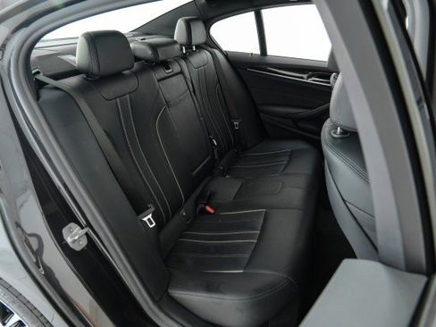 Used 2020 BMW 540i xDrive image 37