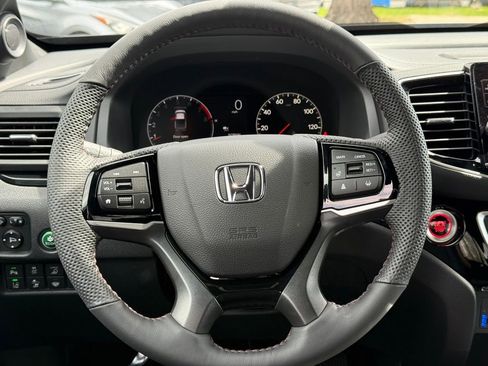 Certified 2026 Honda Ridgeline Black Edition image 25