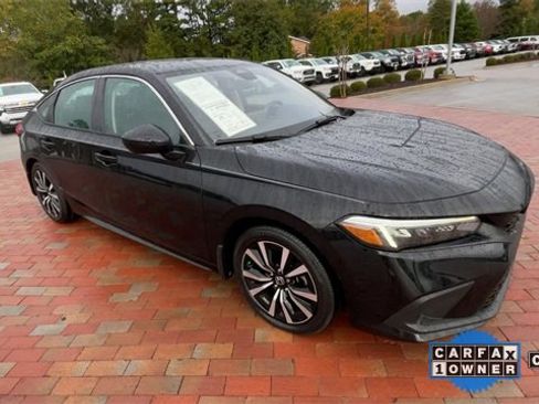 Certified 2023 Honda Civic EX-L image 3