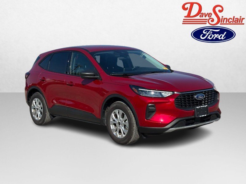 Used 2025 Ford Escape Active w/ Cold Weather Package FWD image 4