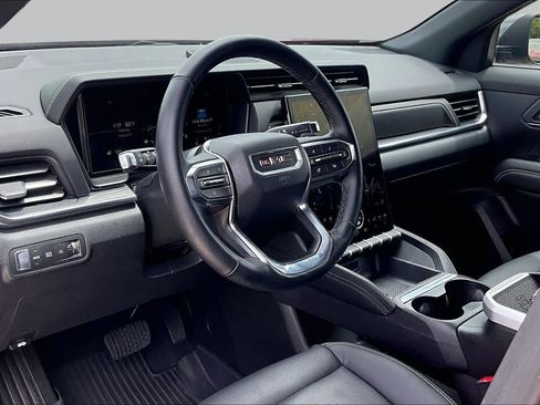 Used 2026 GMC Terrain Elevation w/ Elevation Premium Package FWD image 17