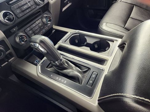 Used 2018 Ford F150 Lariat w/ Equipment Group 502A Luxury AWD/4WD image 25