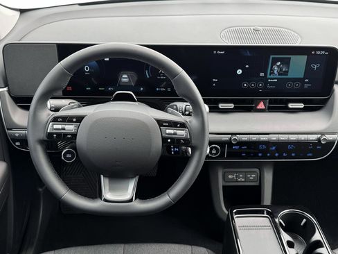 New 2025 Hyundai Ioniq 5 SE image 17