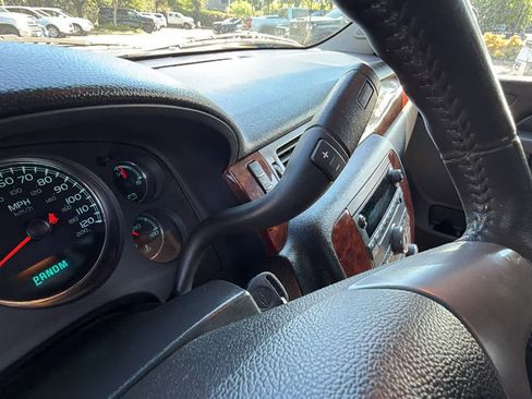Used 2012 Chevrolet Avalanche LS w/ All-Star Edition RWD image 12