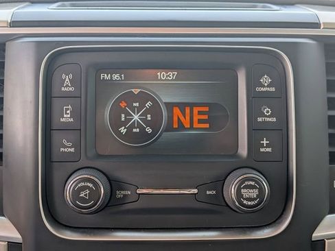 Used 2016 RAM 1500 Classic SLT AWD/4WD image 23