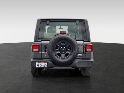 Used 2023 Jeep Wrangler Sport AWD/4WD image 5