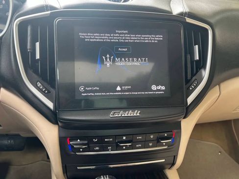 Used 2018 Maserati Ghibli S image 30
