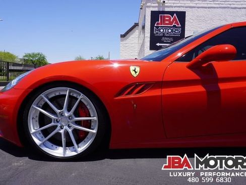 Used 2014 Ferrari California RWD image 65