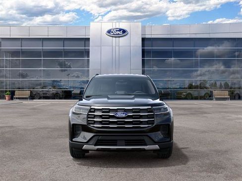 New 2027 Ford Explorer Active AWD/4WD image 3