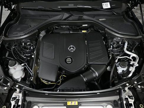 New 2025 Mercedes-Benz GLC 300 GLC 300 image 27