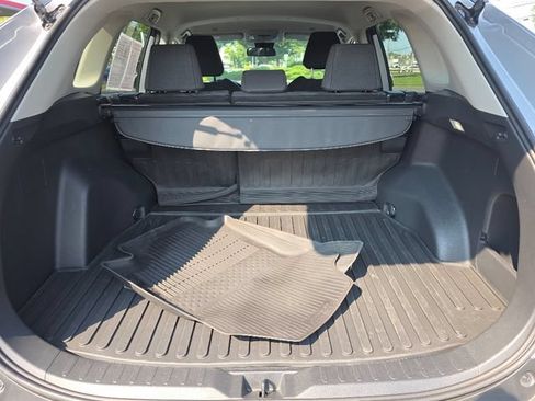 Used 2025 Toyota RAV4 LE AWD/4WD image 19