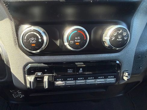 Used 2021 RAM 2500 Tradesman AWD/4WD image 11