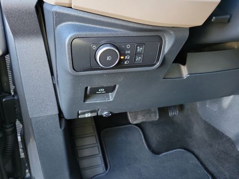 Used 2022 Ford Bronco Wildtrak image 11