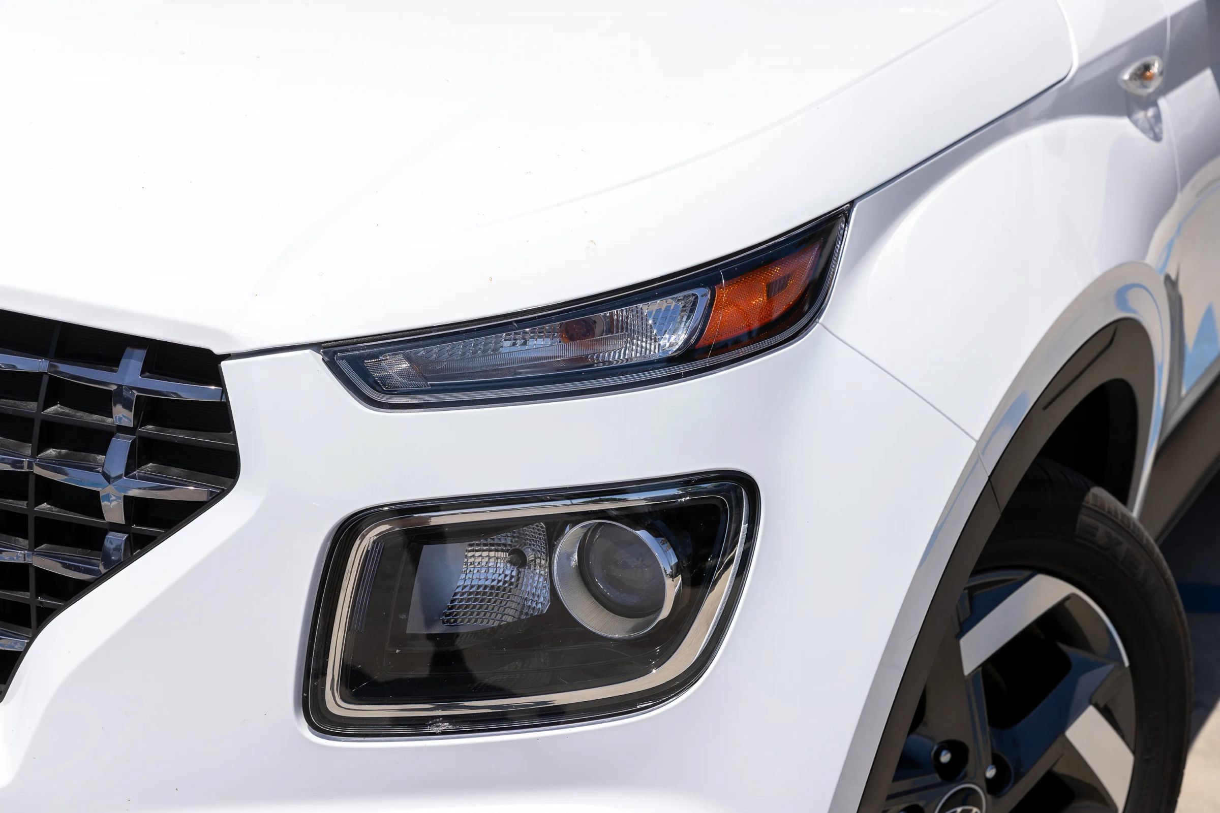 Used 2025 Hyundai Venue SEL FWD image 8