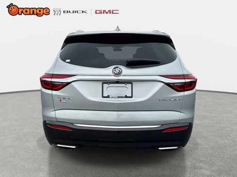 Used 2018 Buick Enclave Essence FWD image 4