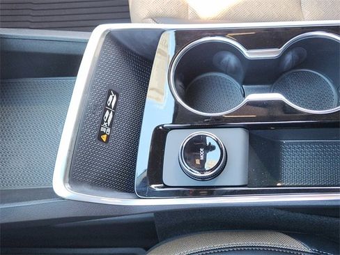 New 2026 Chevrolet Equinox ACTIV w/ Convenience Package III image 17