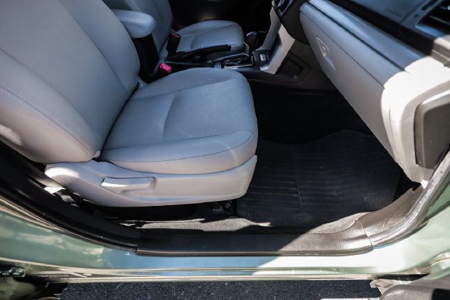 Used 2015 Subaru Forester 2.5i Touring w/ Eyesight & Navigation System AWD/4WD image 40