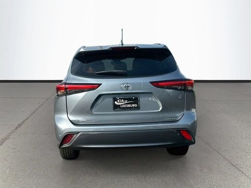 Used 2020 Toyota Highlander Limited FWD image 6