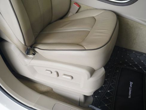 Used 2015 Lincoln MKX FWD w/ Equipment Group 102A image 31