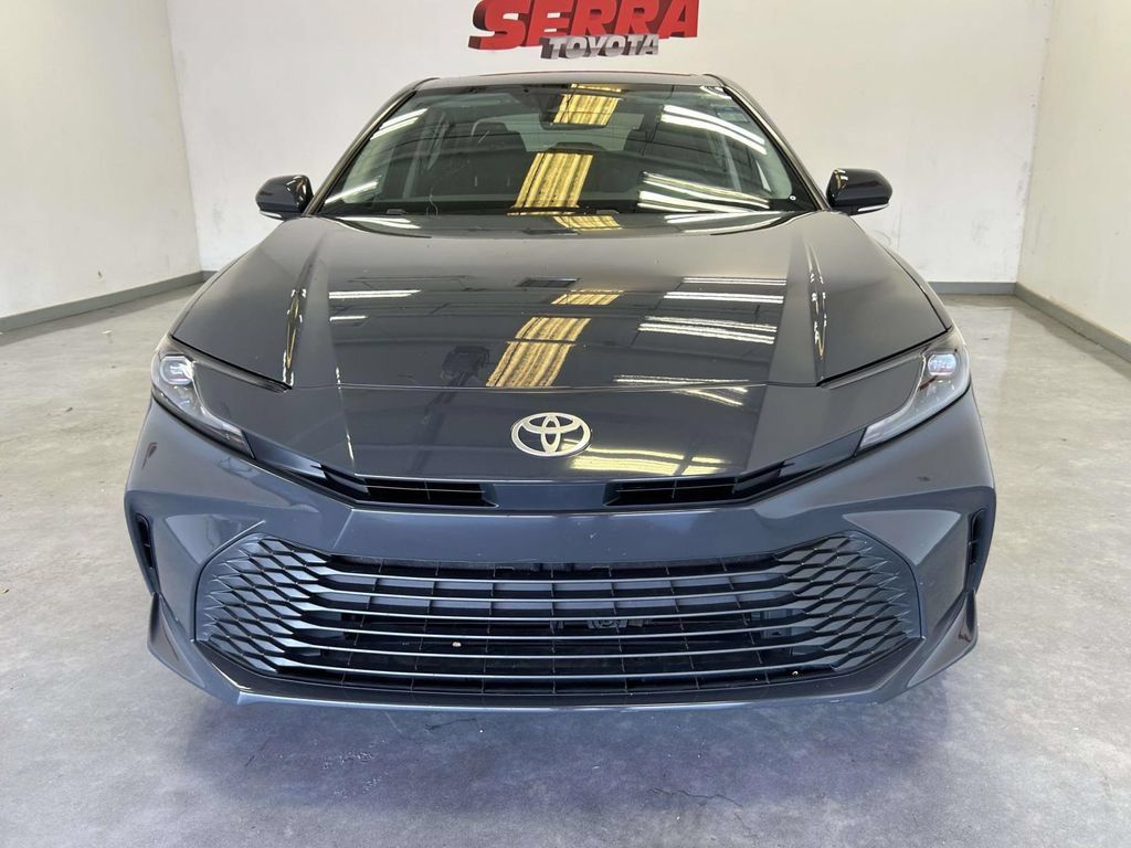 Used 2025 Toyota Camry LE w/ Convenience Package FWD image 8