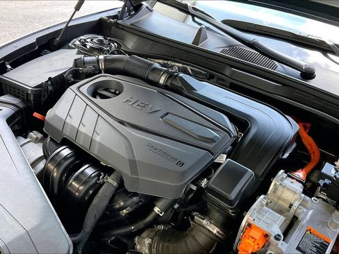 Used 2025 Hyundai Sonata SEL FWD image 28