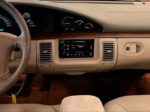 Used 1999 Oldsmobile 88 FWD image 6