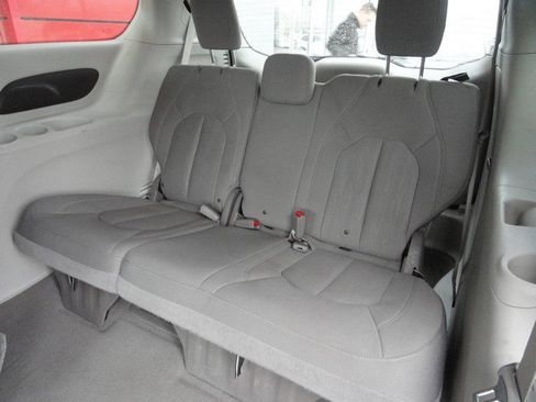 Used 2020 Chrysler Voyager LX w/ Cold Weather Group FWD image 12