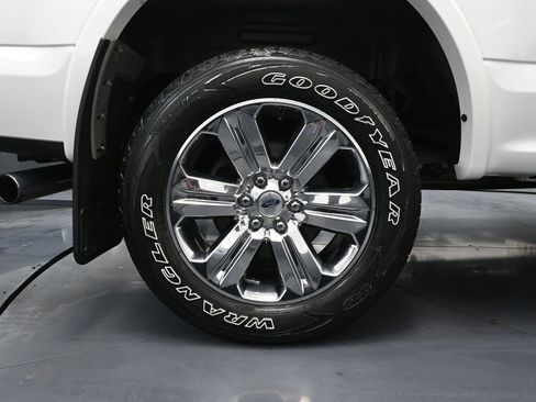 Used 2019 Ford F150 Lariat w/ Equipment Group 502A Luxury image 17