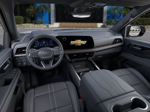 New 2026 Chevrolet Suburban High Country AWD/4WD image 16