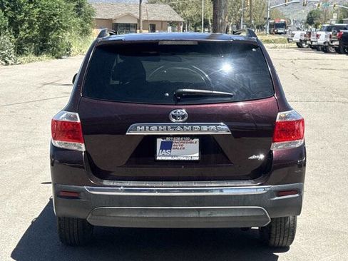 Used 2013 Toyota Highlander Plus AWD/4WD image 5
