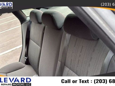 Used 2010 Ford Focus SE image 27