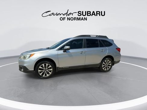 Used 2016 Subaru Outback 2.5i Limited AWD/4WD image 5